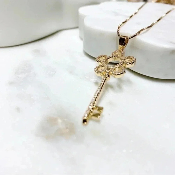 DAINTY Key Necklace | Cubic Zirconia Necklace | 21st Birthday Gift | - Picture 3 of 7
